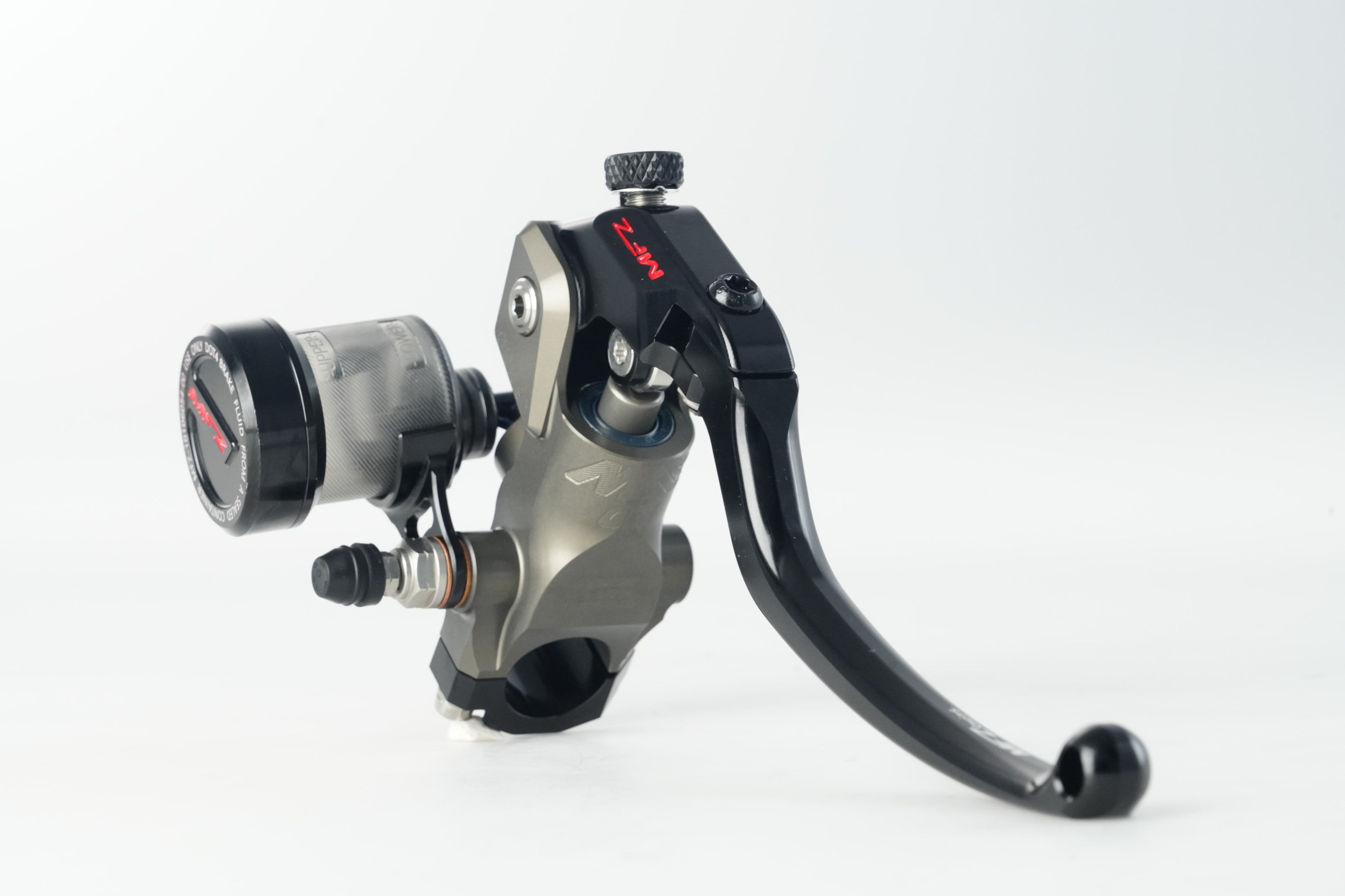 MAS-03R-15AB-19LRight Separate Brake Master Cylinder – Hard Anodized Natural Finish