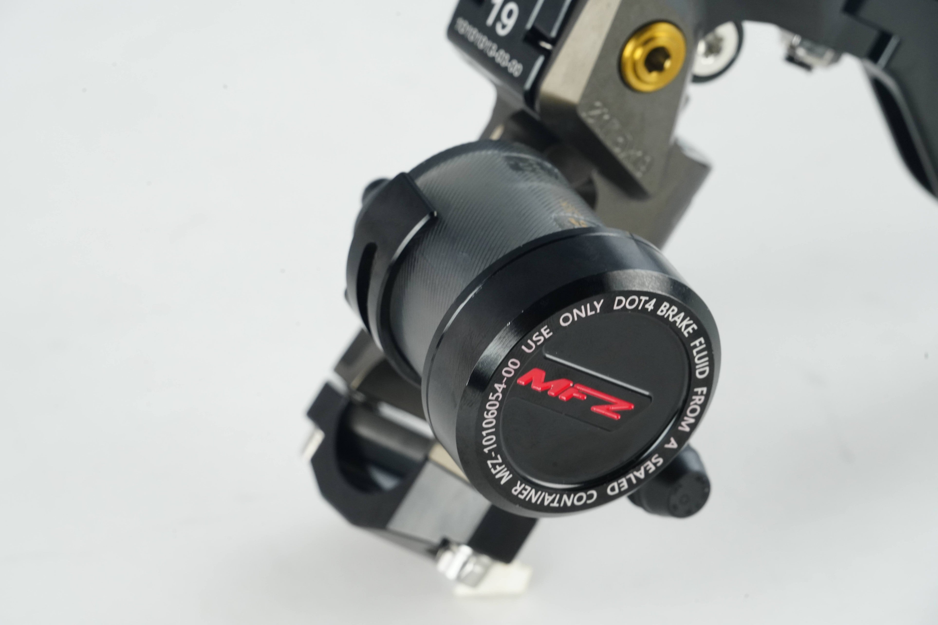 MAS-03R-17.5AB-19Right Separate Brake Master Cylinder – Hard Anodized Natural Finish