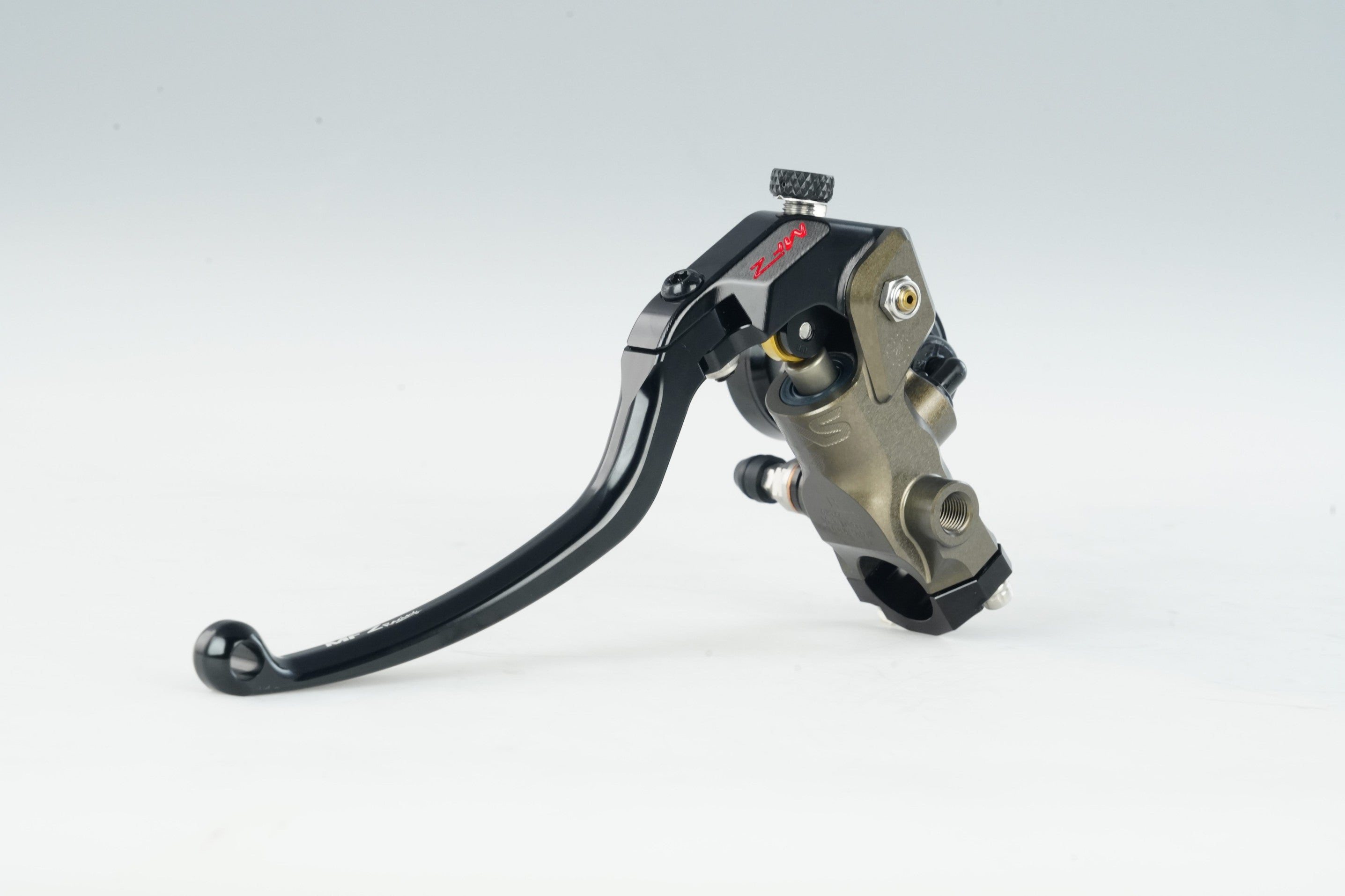 MAS-03R-17.5AB-19LRight Separate Brake Master Cylinder – Hard Anodized Natural Finish
